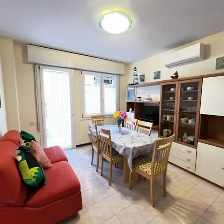 Feel At In Our Flat - Beahost