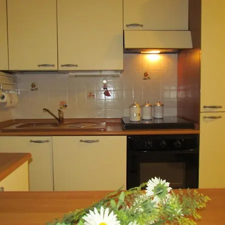 شقة Feel At In Our Flat - Beahost بيبيوني