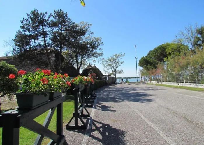 Feel At In Our Flat-beahost * بيبيوني